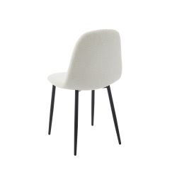 Set di 4 sedie LENA in tessuto bouclé écru con gambe in metallo nero