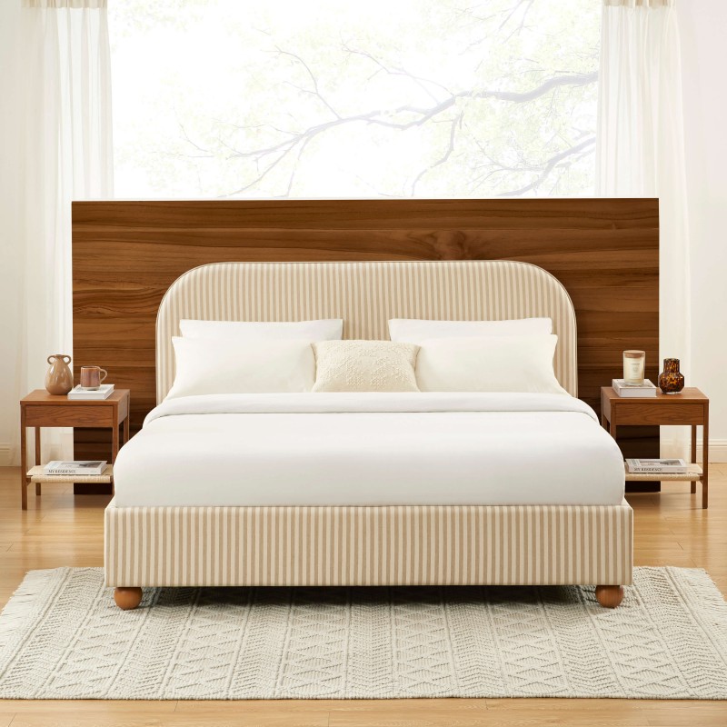 Lit coffre PILKA 180x200 tissu rayé beige et écru sommier inclus Lit coffre PILKA 180x200 tissu rayé beige et écru sommier inclus