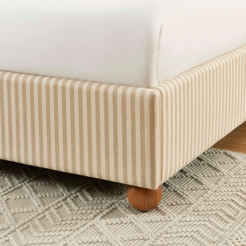 Lit coffre PILKA tissu rayé beige et écru 160x200 sommier inclus Lit coffre PILKA tissu rayé beige et écru 160x200 sommier inclus