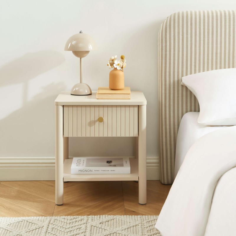 Table de chevet CLEO laqué beige