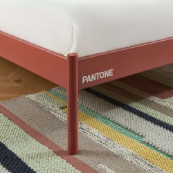 Letto PANTONE 140x190 in metallo terracotta con rete inclusa