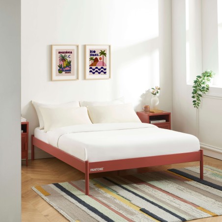 Letto PANTONE 140x190 in metallo terracotta con rete inclusa