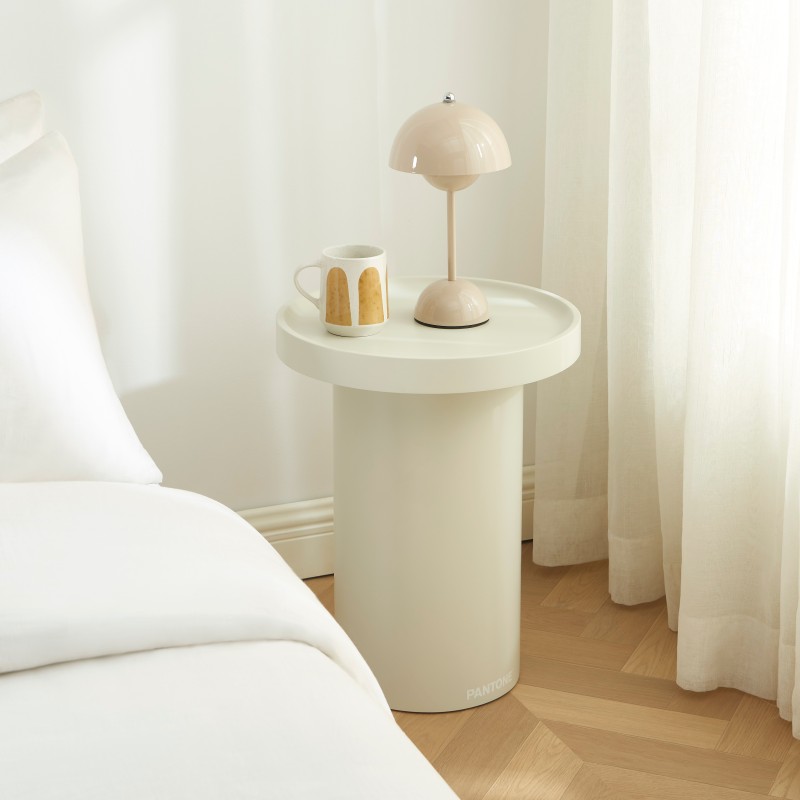 Table d'appoint PANTONE finition laquée mate beige sable 40cm