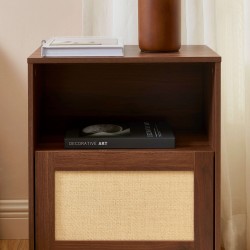 Nachttisch HARIA in Nussbaumoptik und Rattan